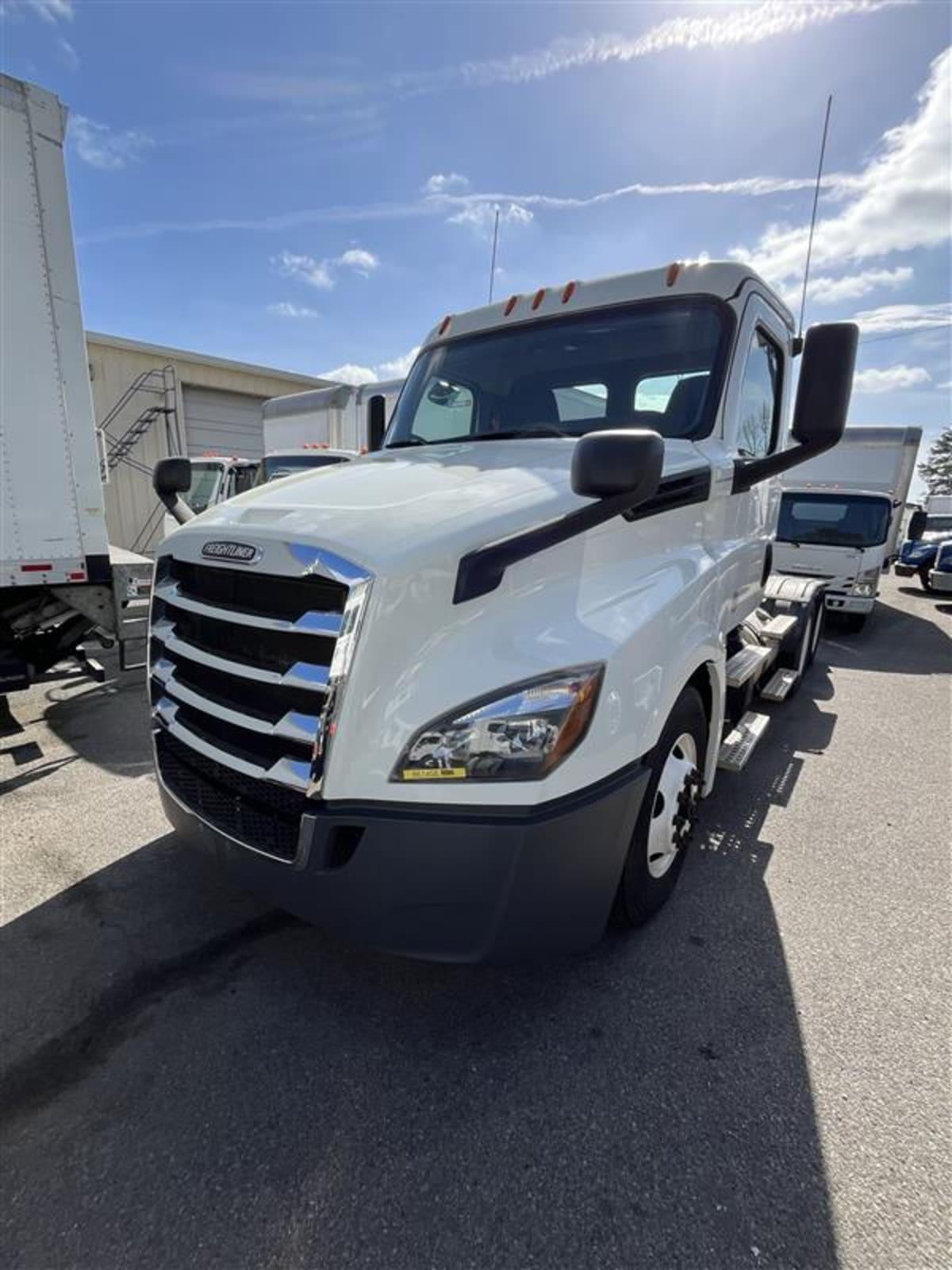 2019 Freightliner NEW CASCADIA PX12664