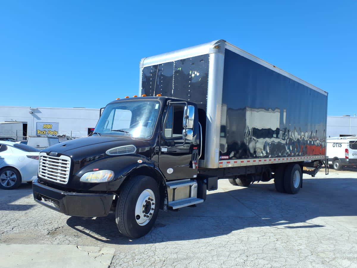 2020 Freightliner M2 106