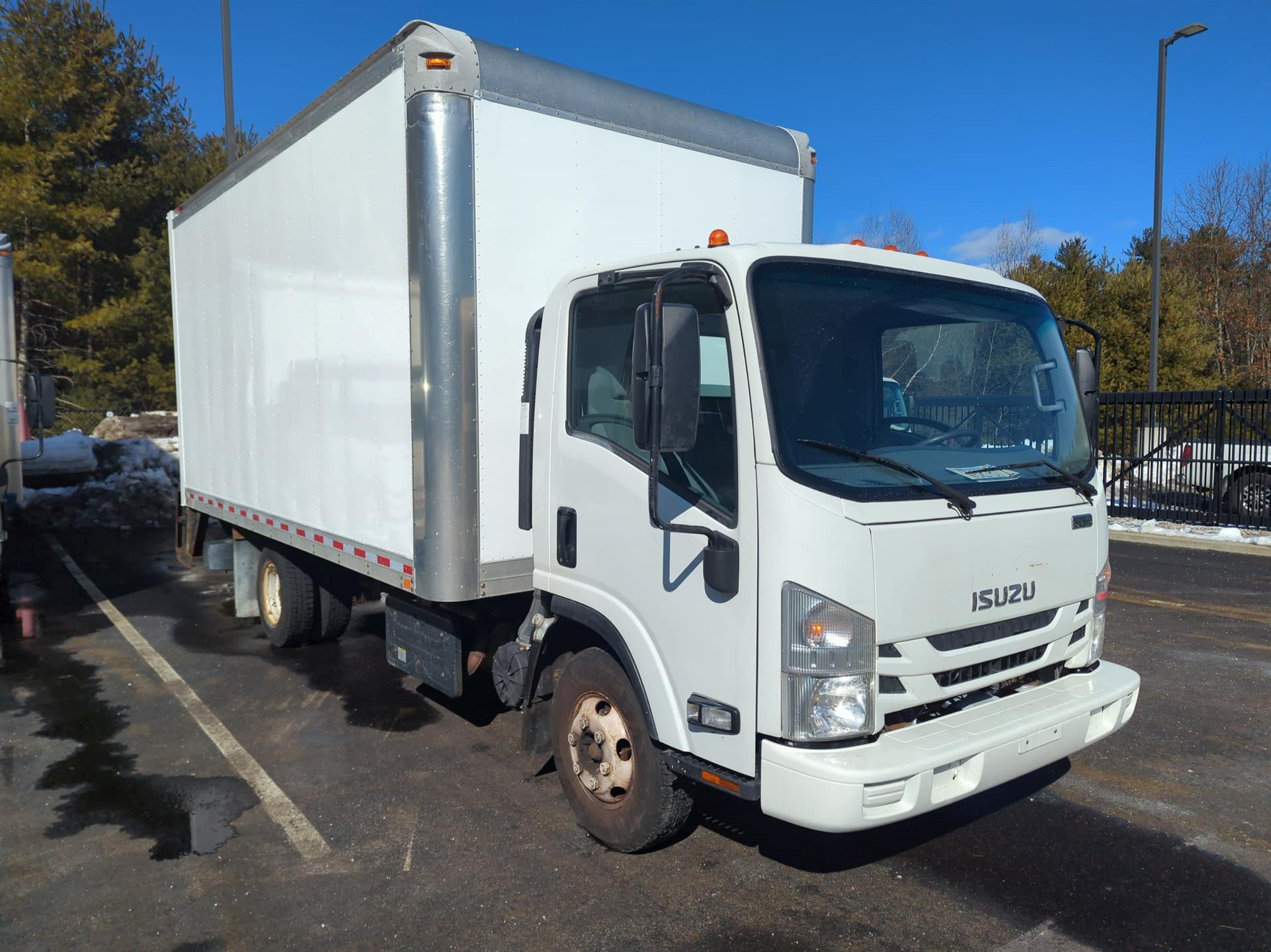 2019 Isuzu NPR HD