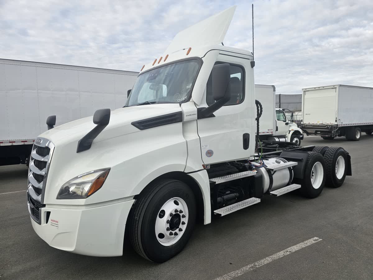 2022 Freightliner NEW CASCADIA PX12664