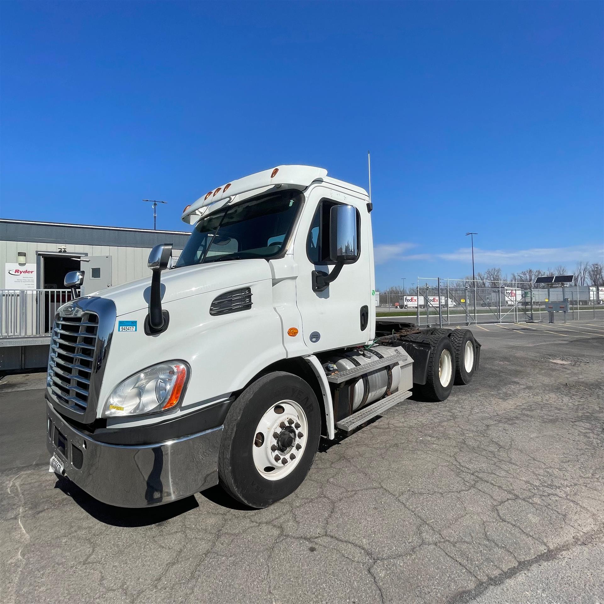 2016 Freightliner CASCADIA 113