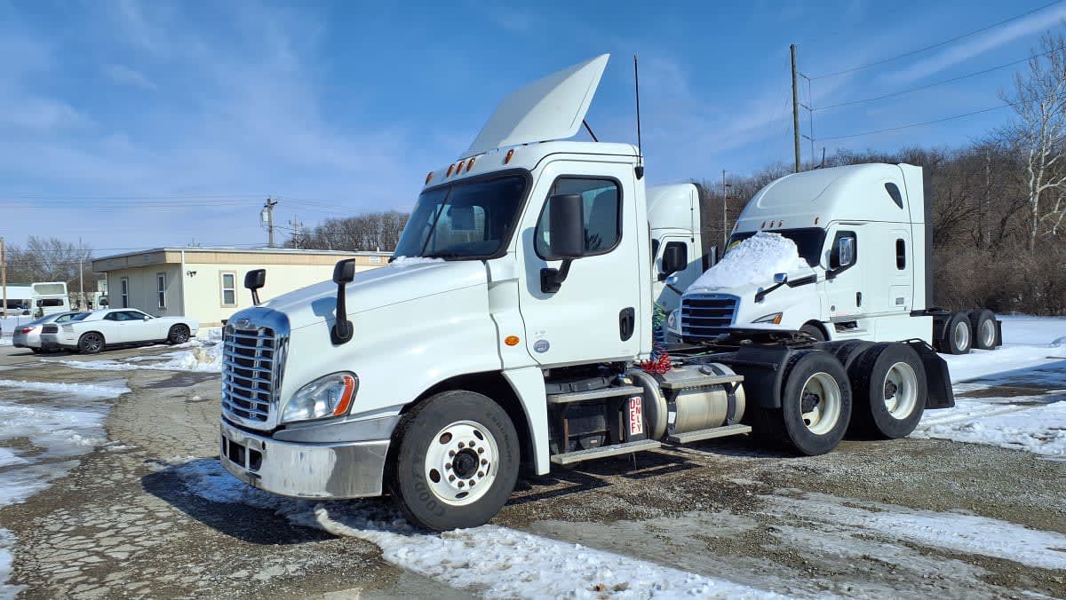 2018 Freightliner CASCADIA 125