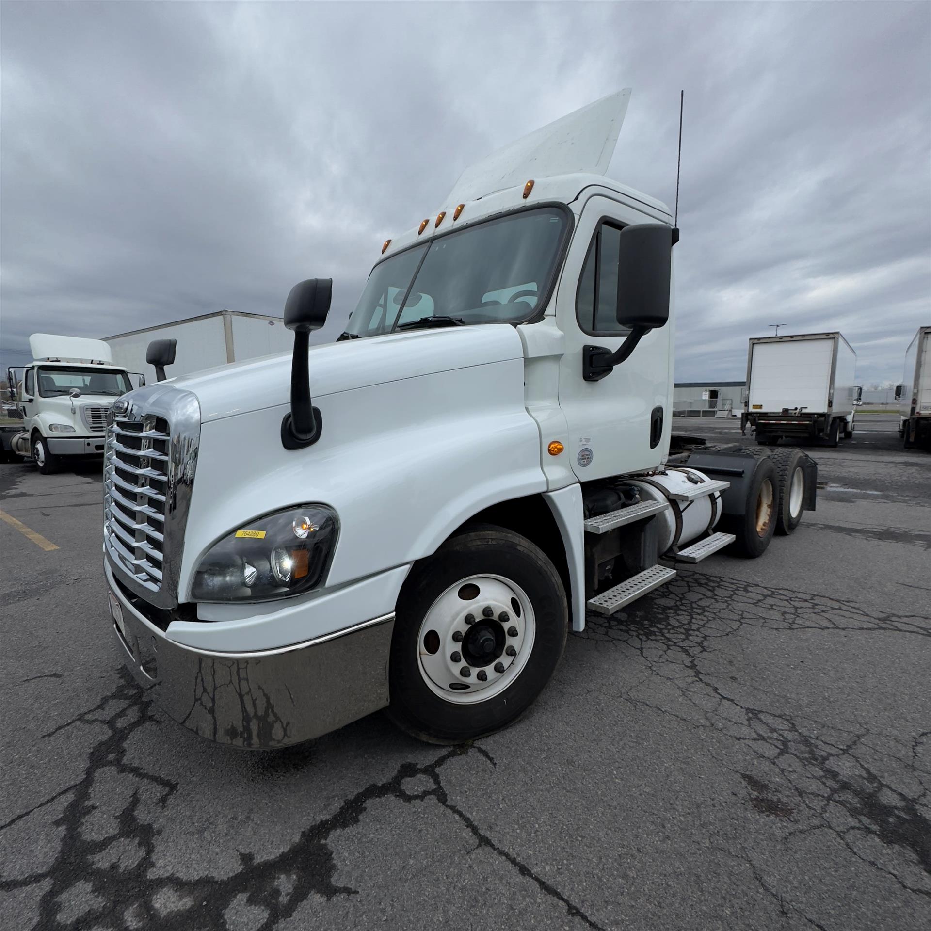 2018 Freightliner CASCADIA 125