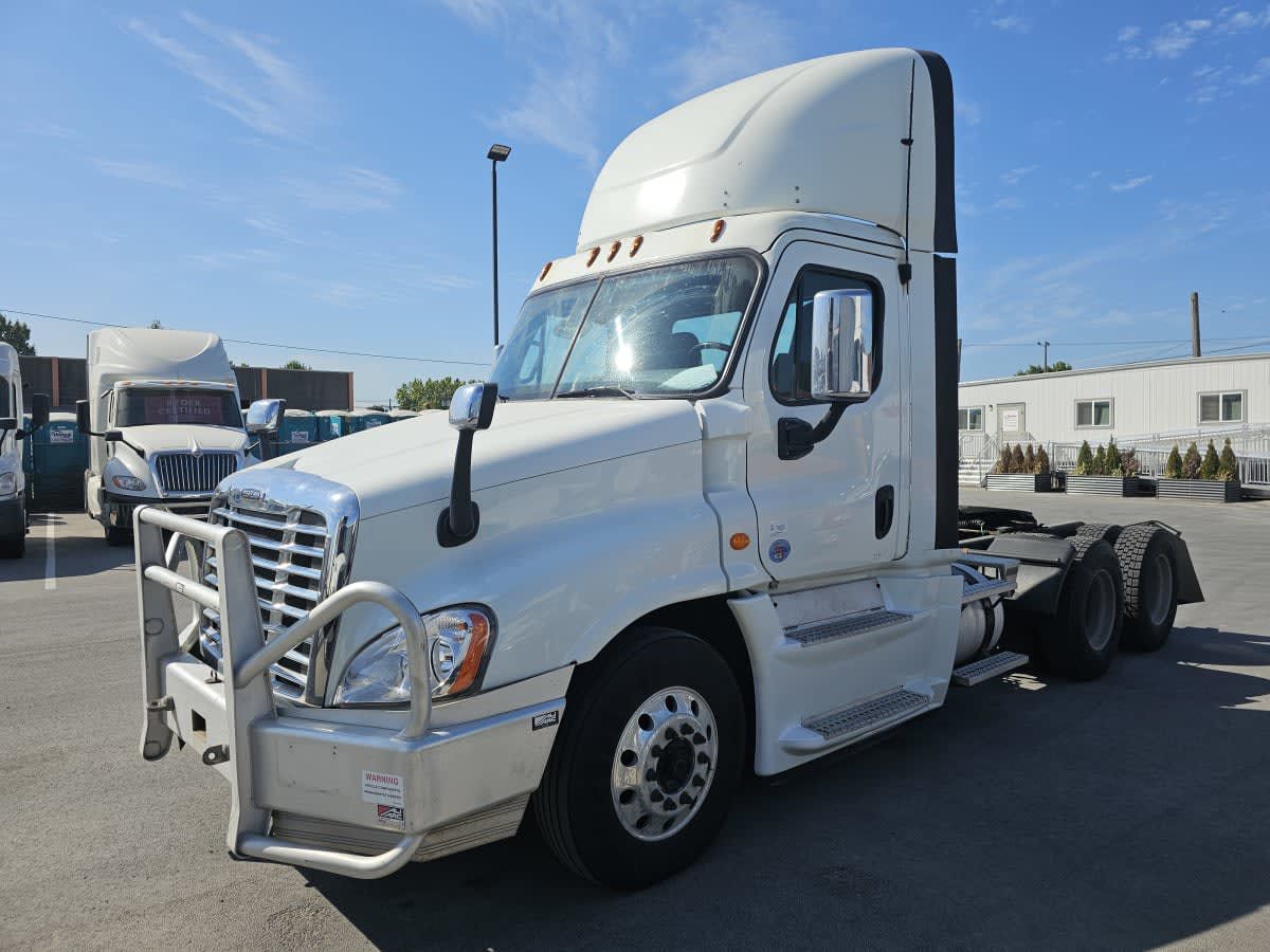 2018 Freightliner CASCADIA 125
