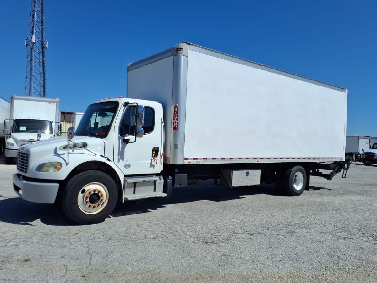 2017 Freightliner M2 106