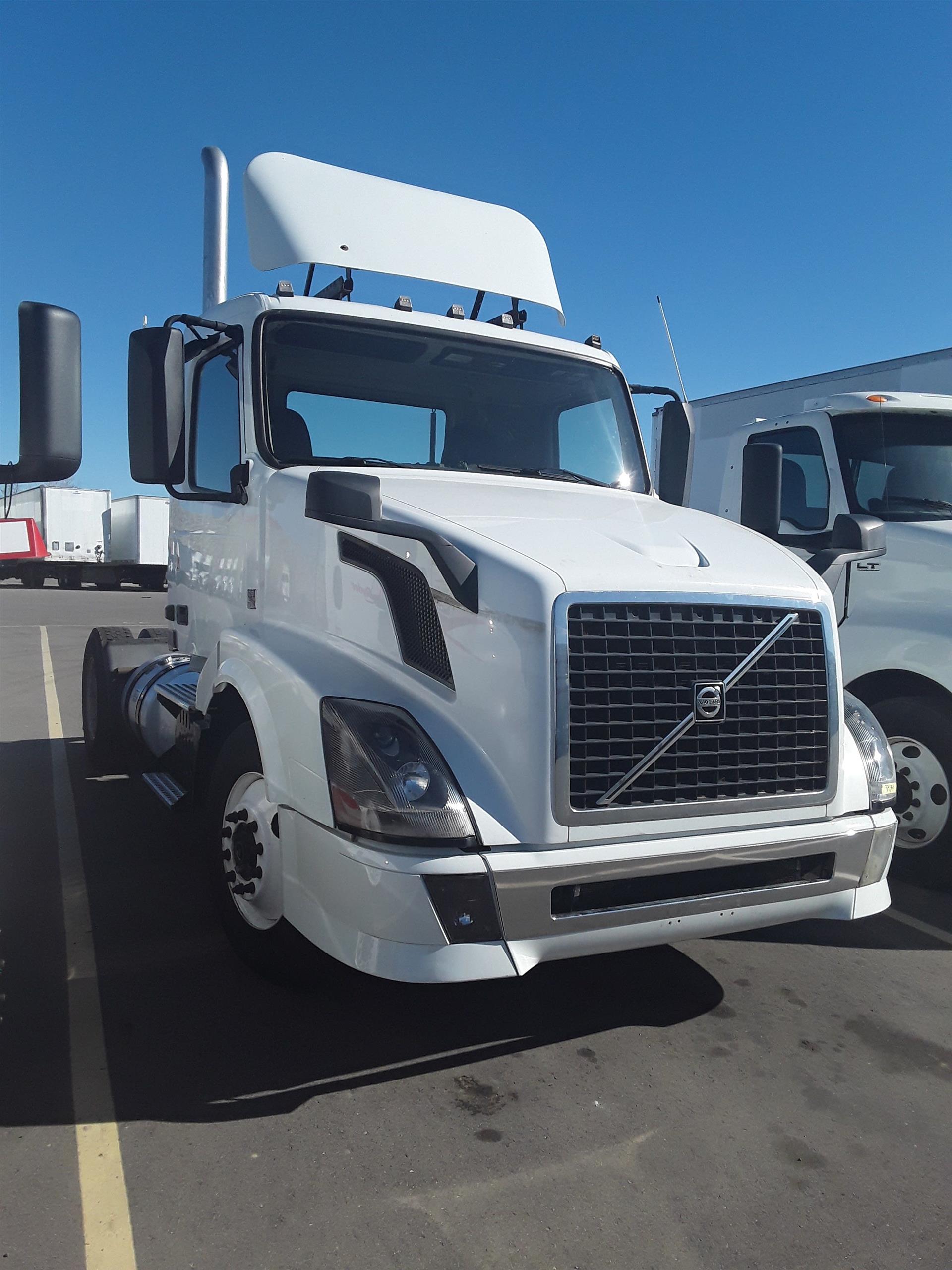 2016 Volvo VNL42T