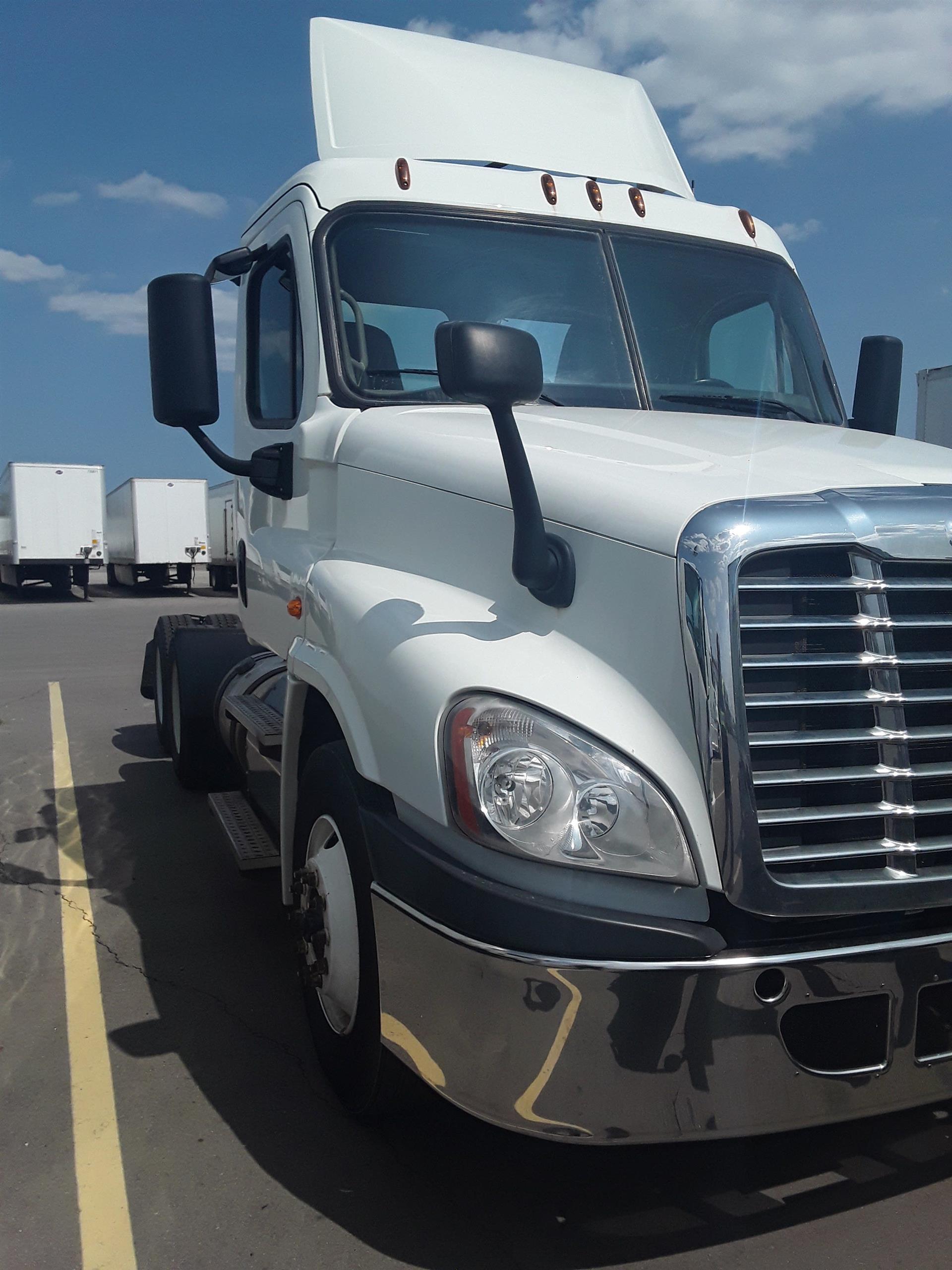 2018 Freightliner CASCADIA 125