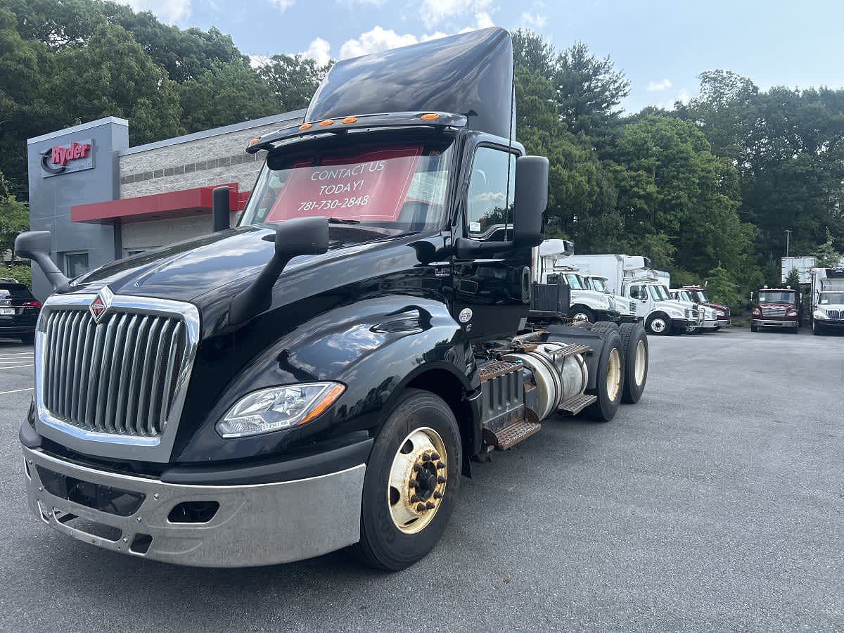 2020 International LT625