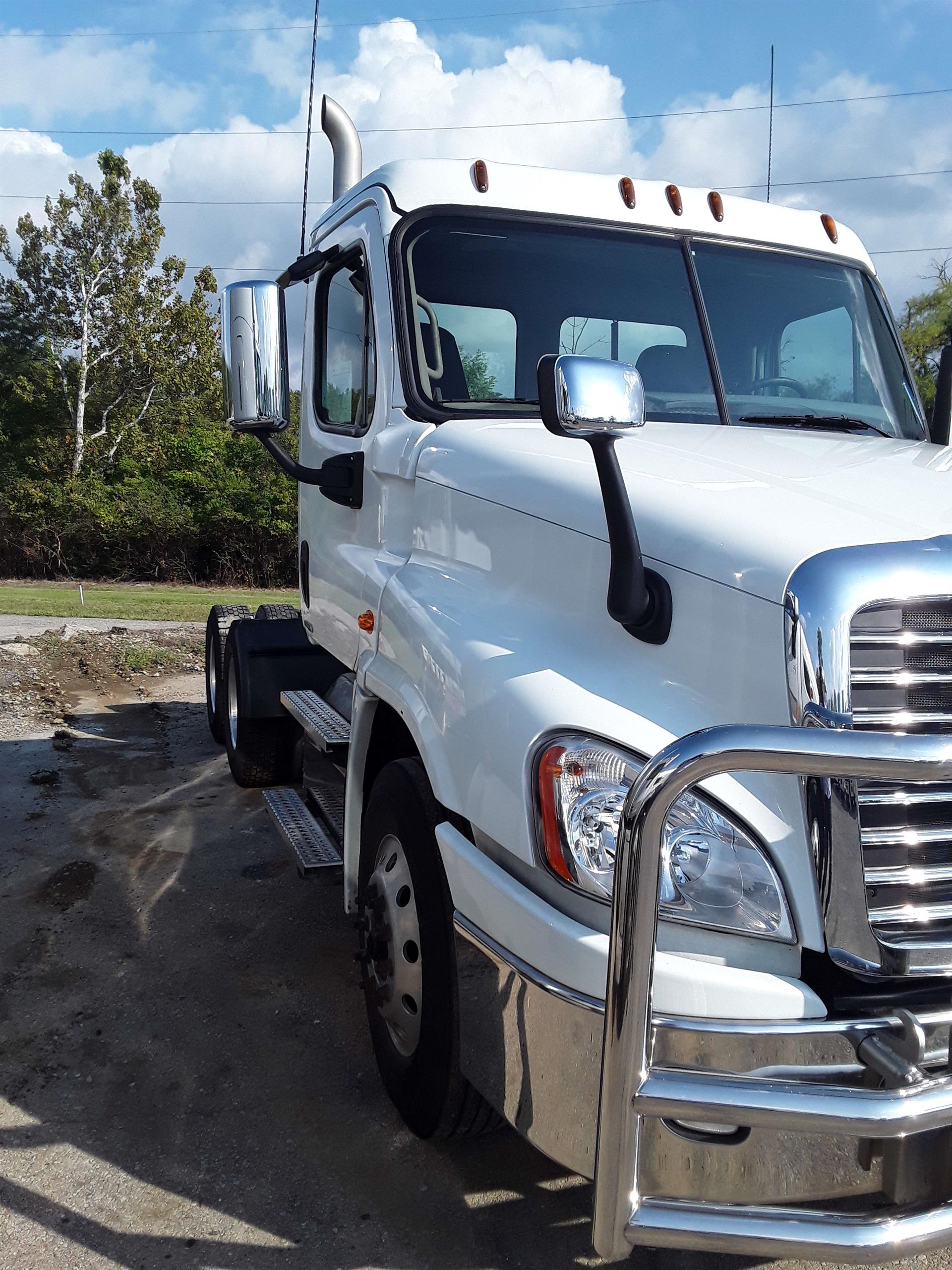 2017 Freightliner CASCADIA 125