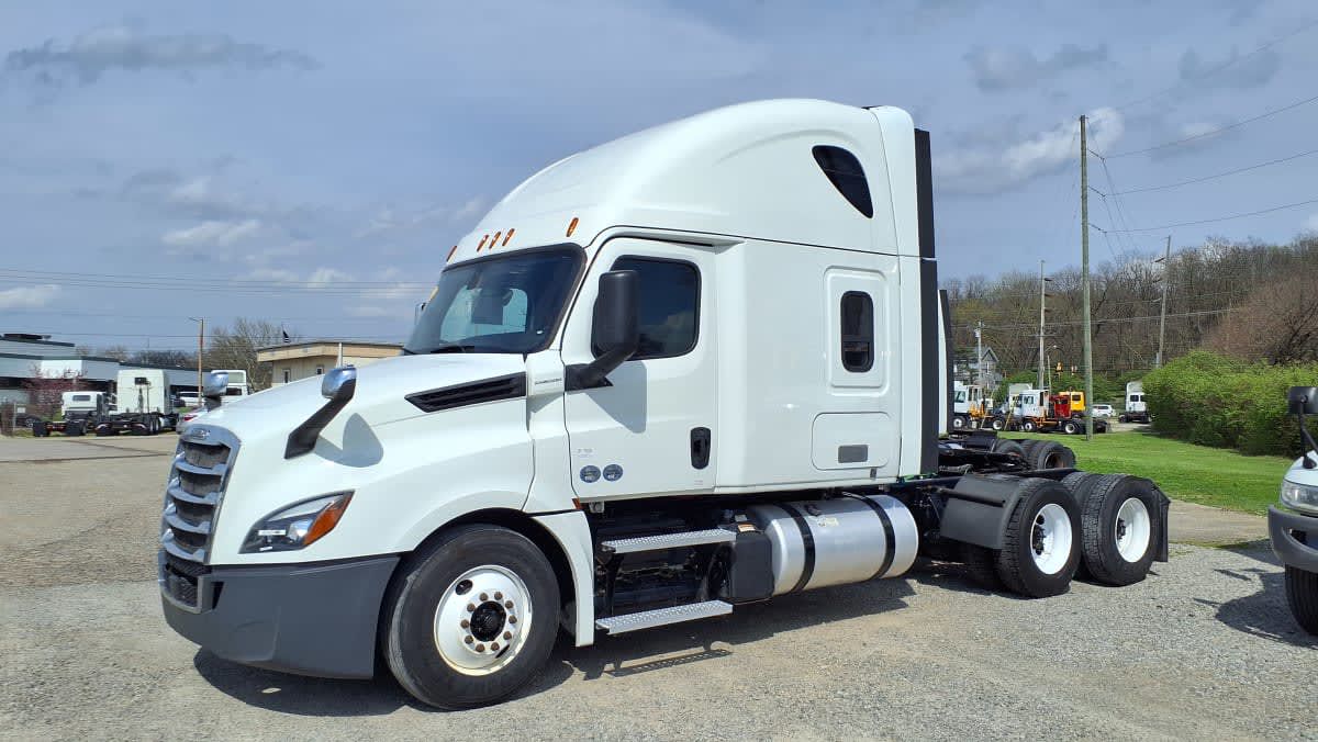 2020 Freightliner NEW CASCADIA PX12664