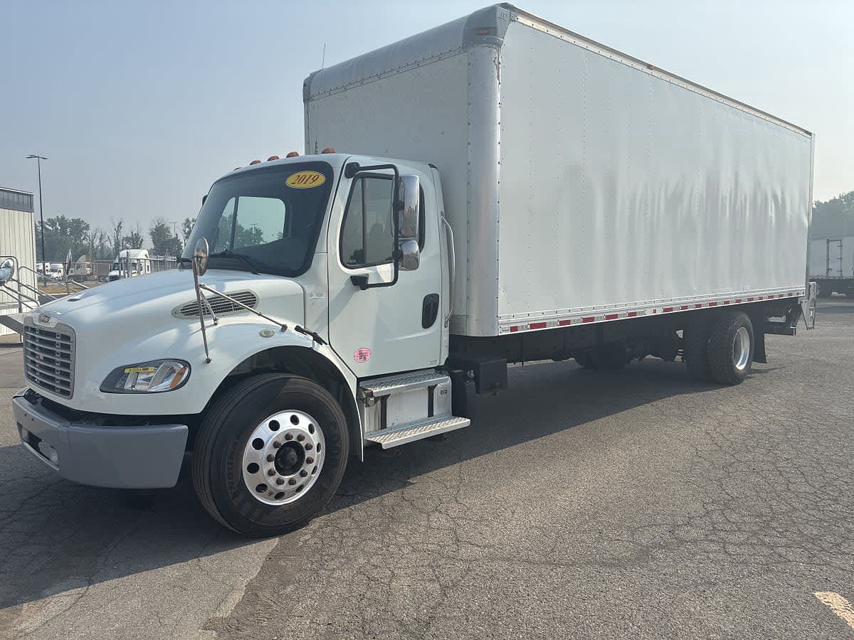 2019 Freightliner M2 106