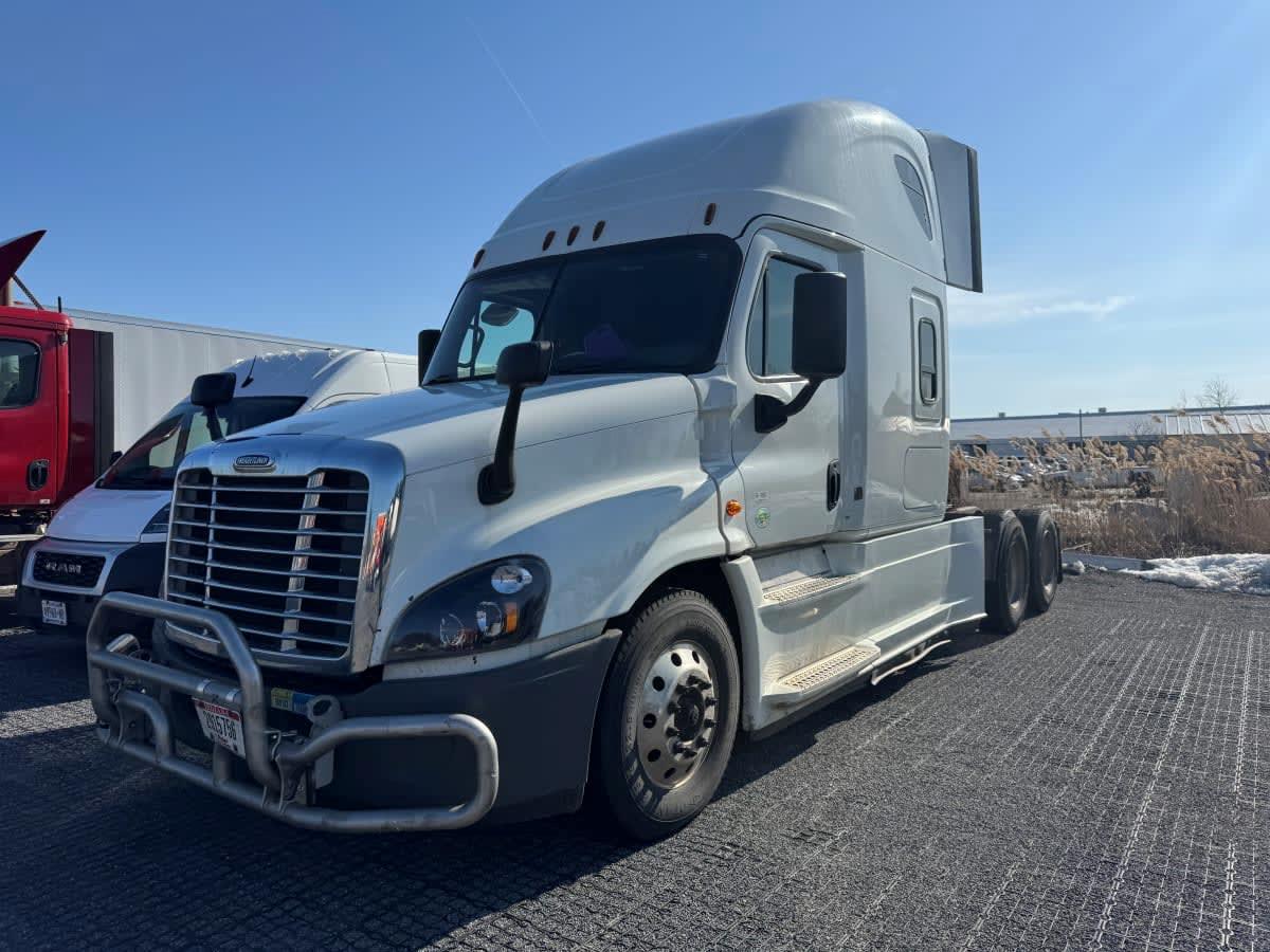 2020 Freightliner CASCADIA 125