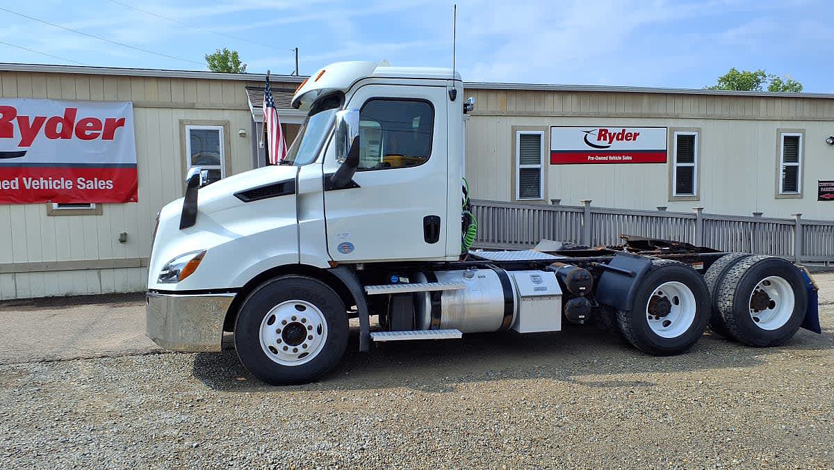 2020 Freightliner NEW CASCADIA 116