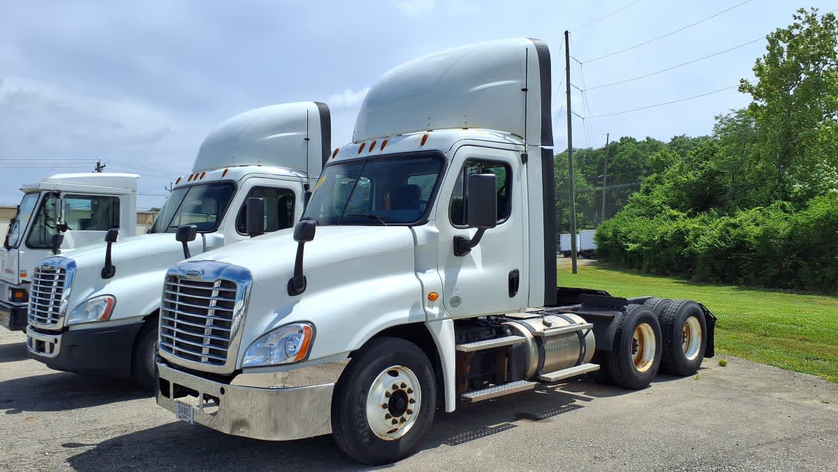 2018 Freightliner CASCADIA 125