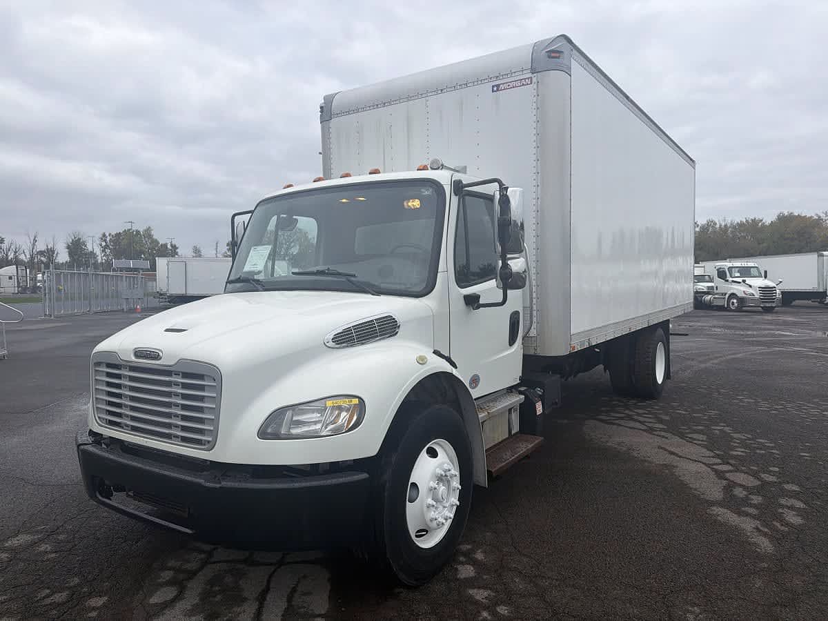 2015 Freightliner M2 106