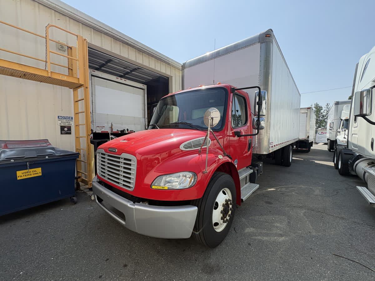 2017 Freightliner M2 106