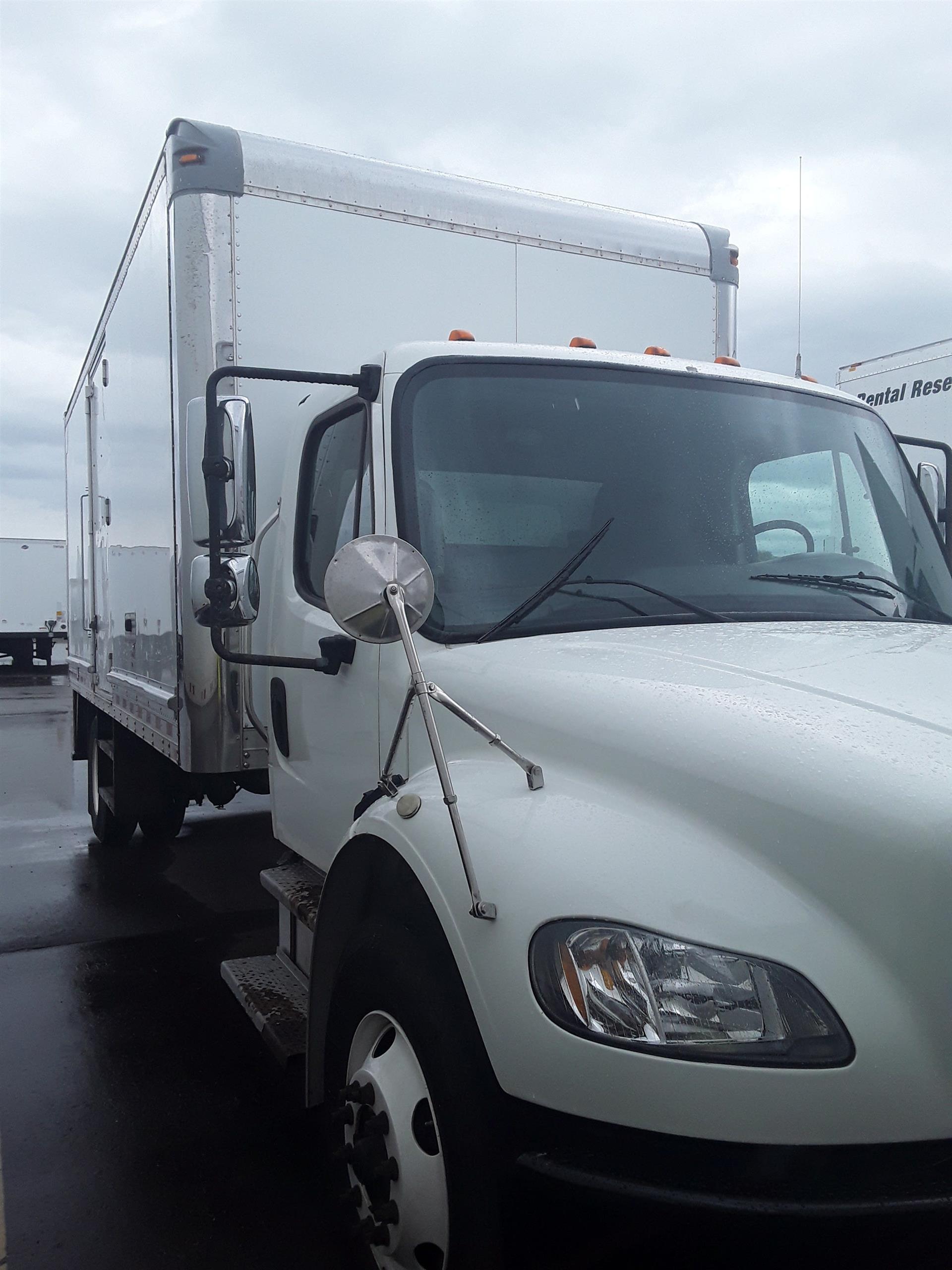 2016 Freightliner M2 106