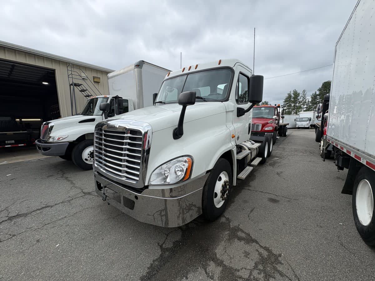 2019 Freightliner CASCADIA 125