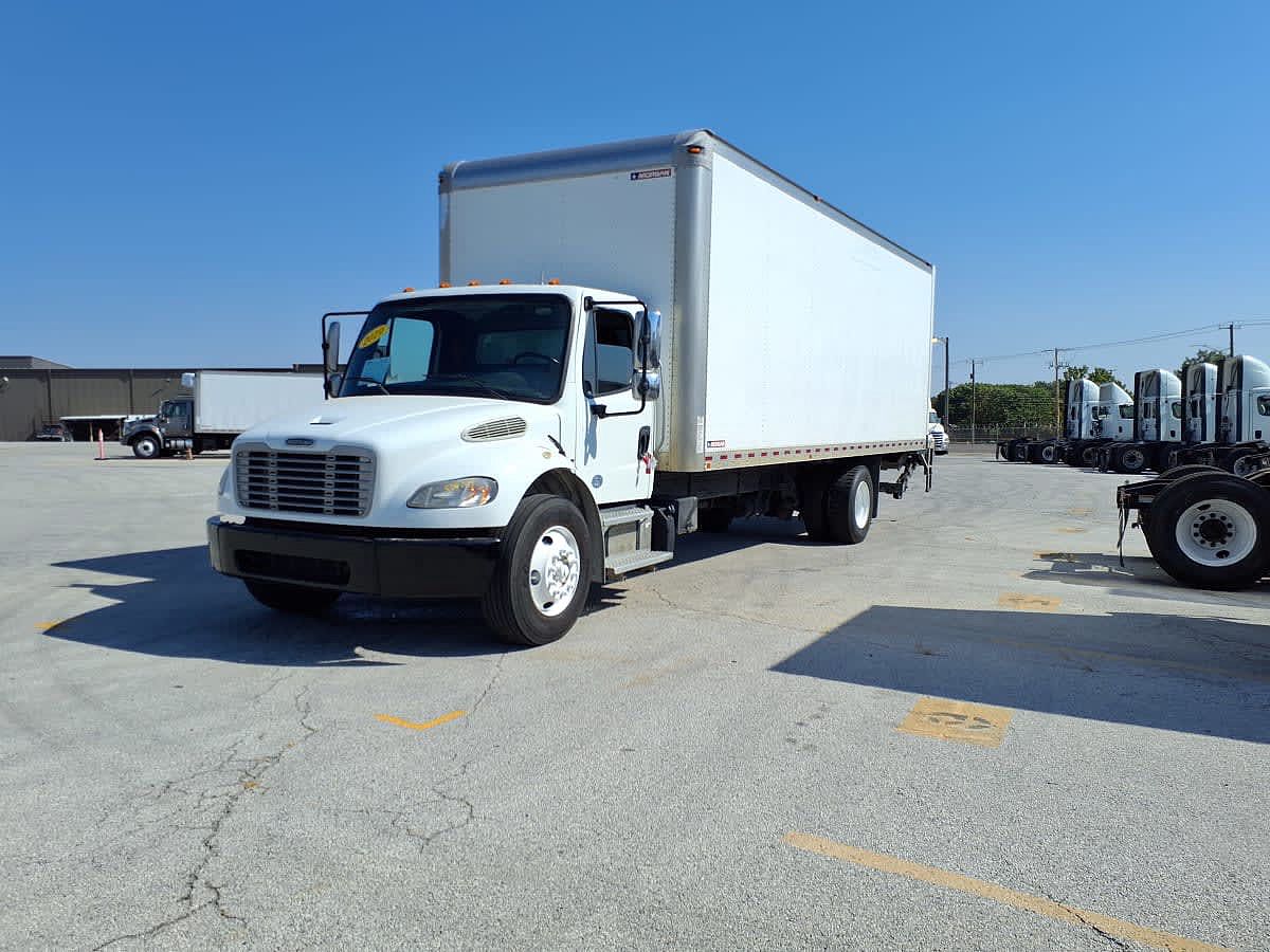 2019 Freightliner M2 106
