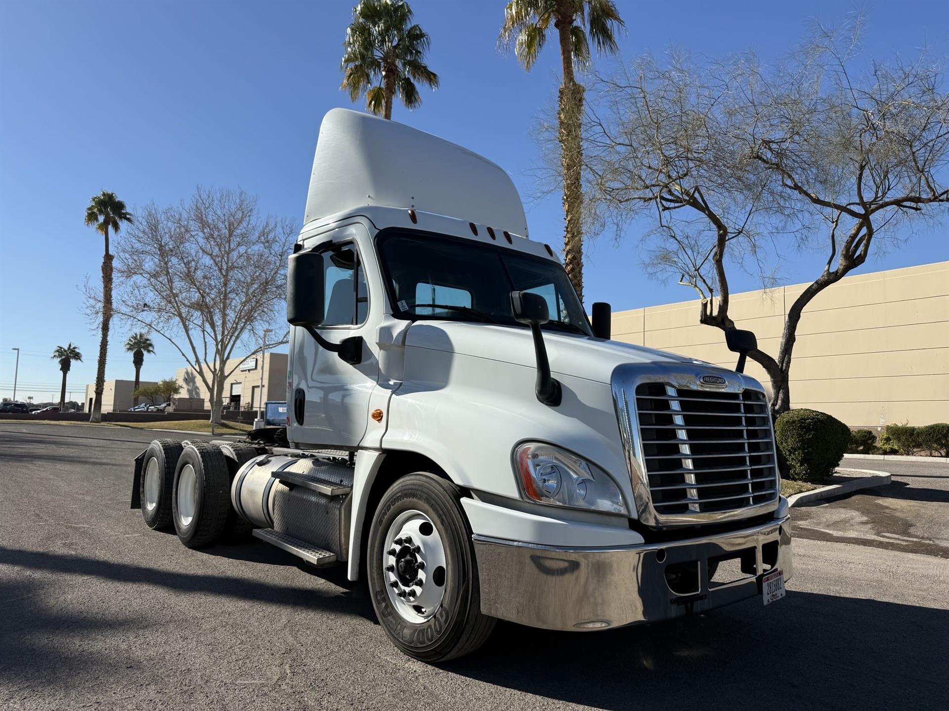 2019 Freightliner CASCADIA 125