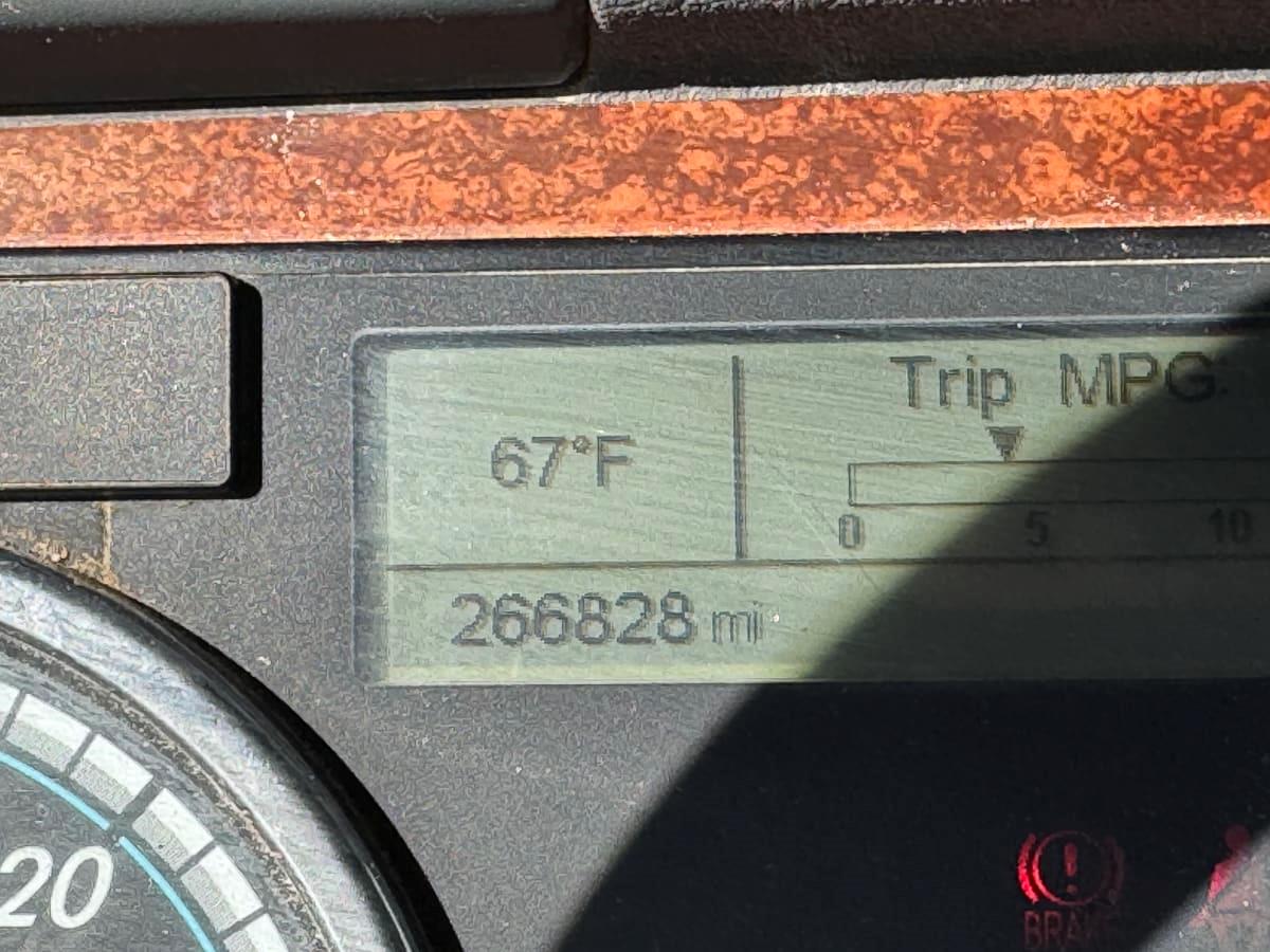 2017 Freightliner CASCADIA 125