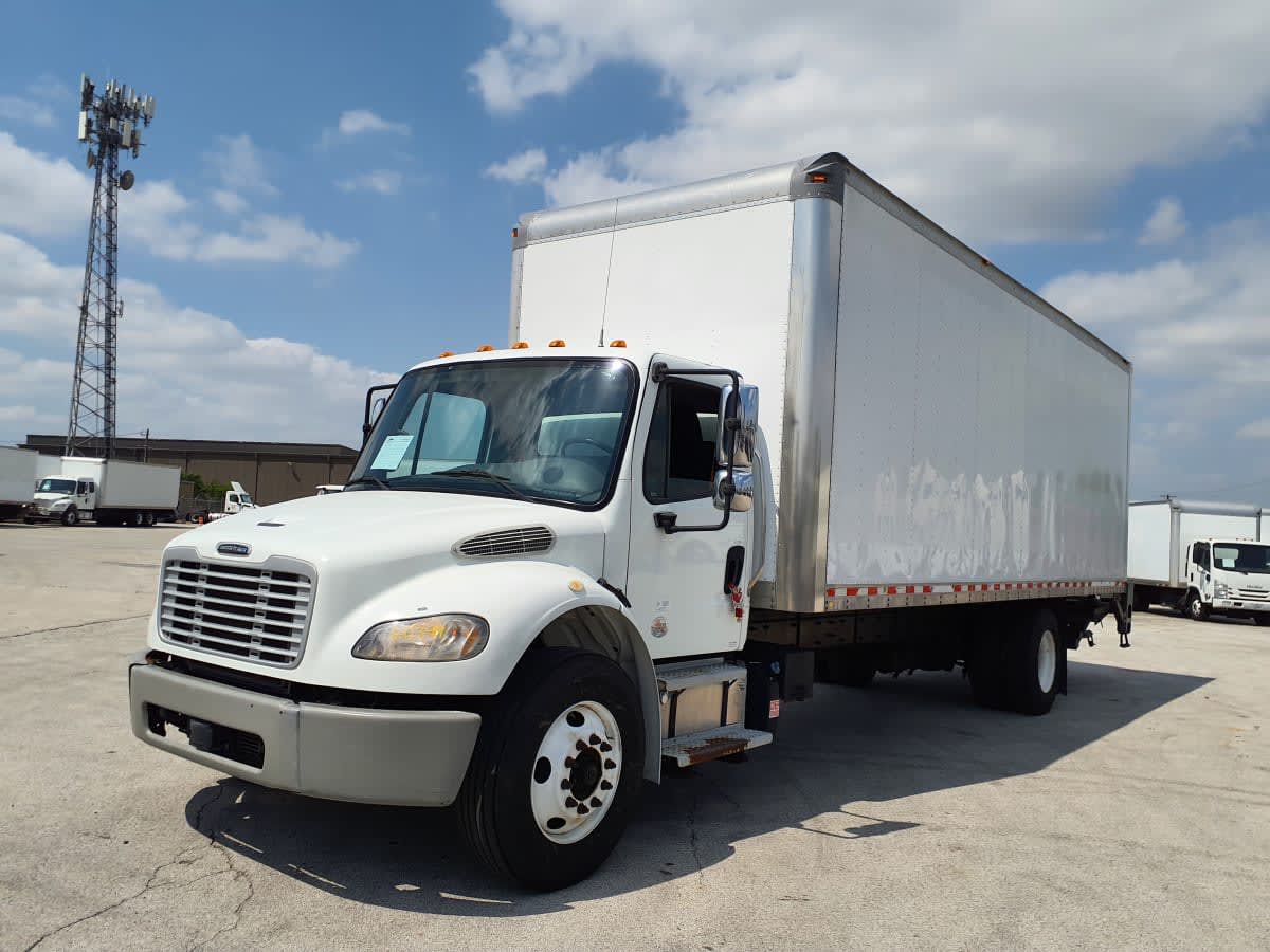 2019 Freightliner M2 106