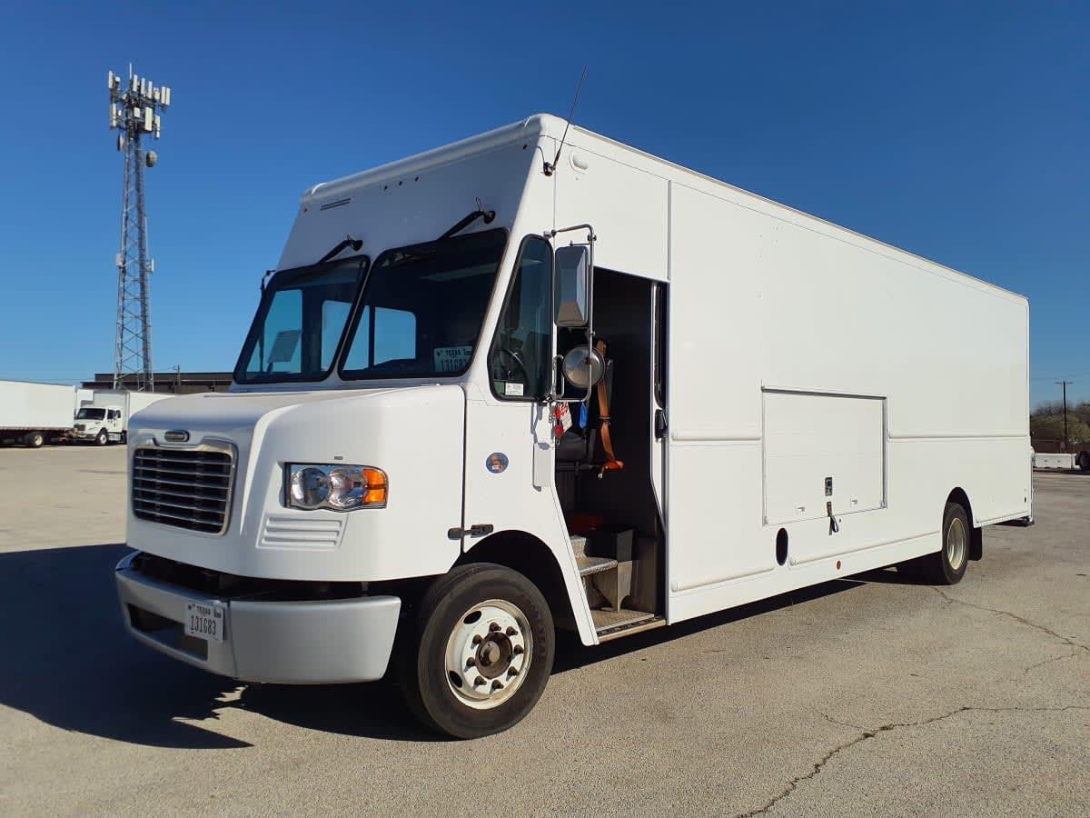 2017 Freightliner MT55