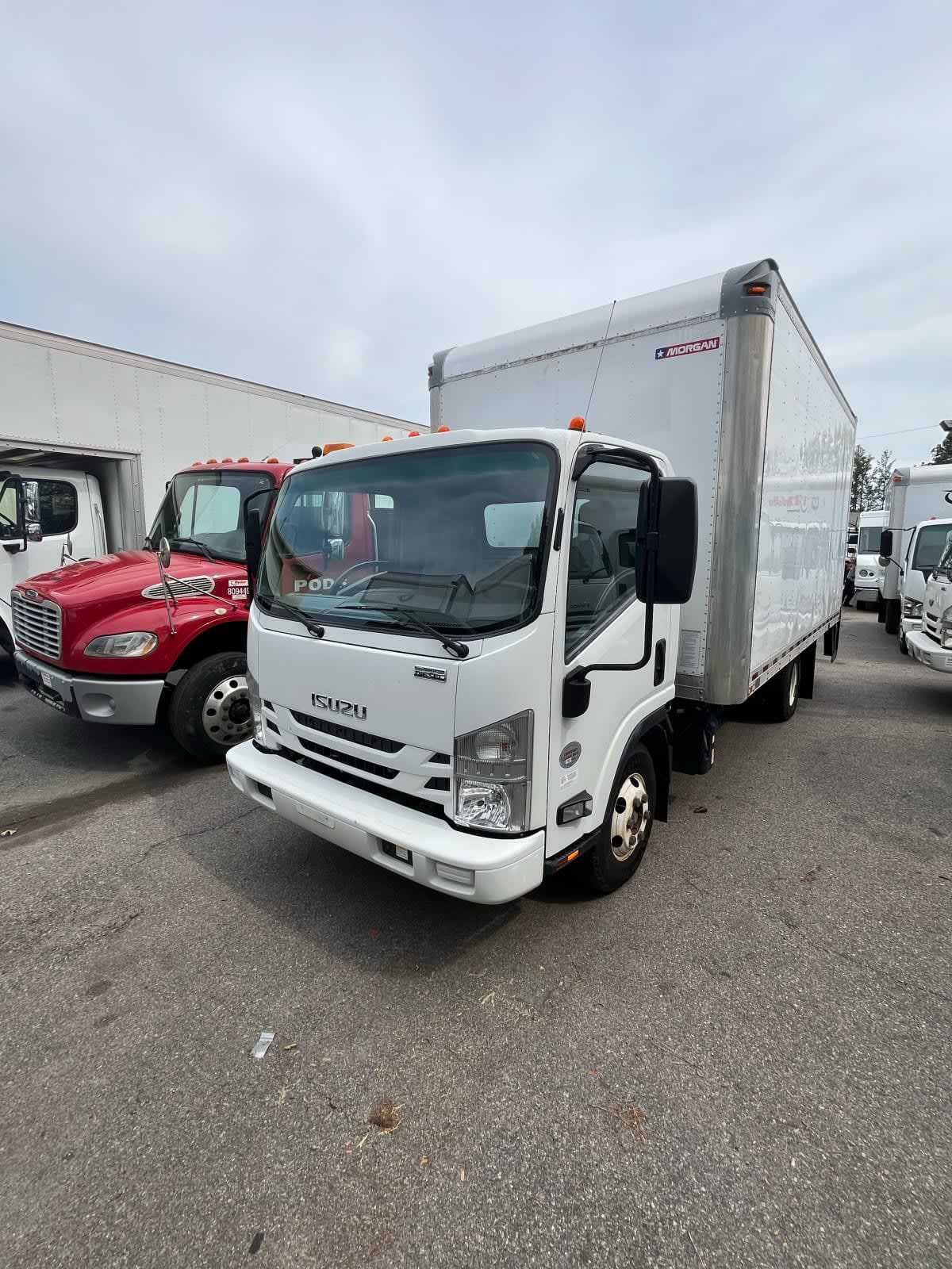 2019 Isuzu NPR HD