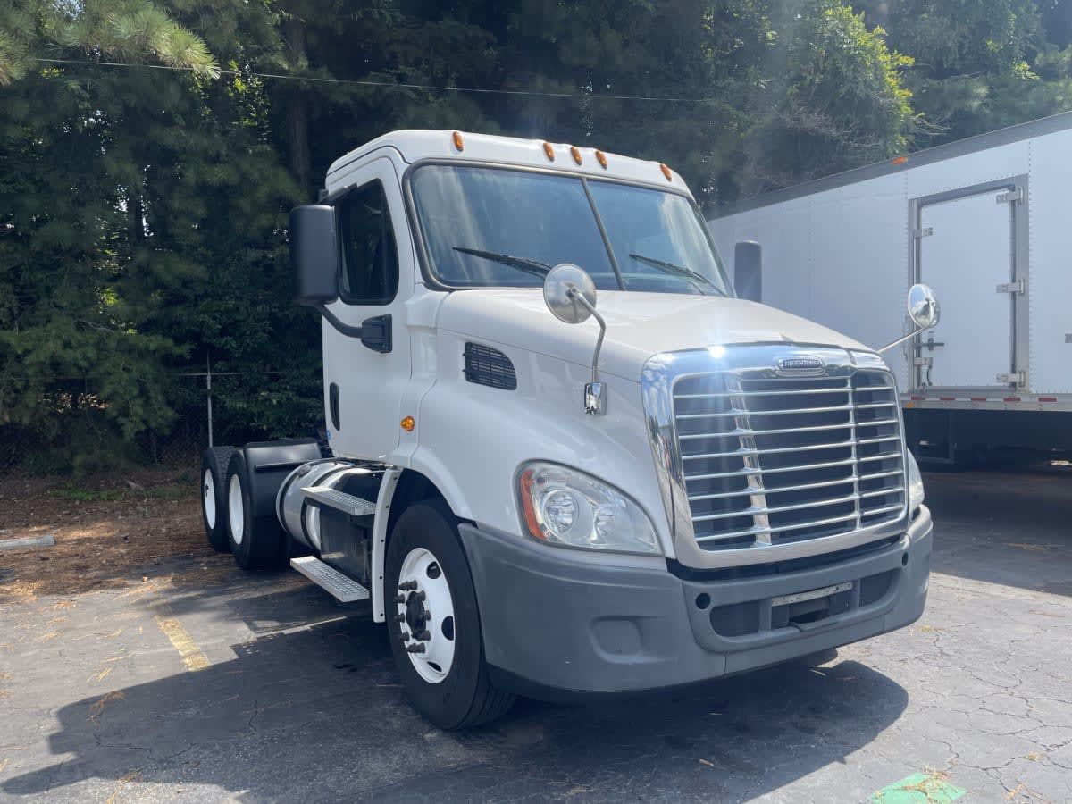 2018 Freightliner CASCADIA PX11364ST