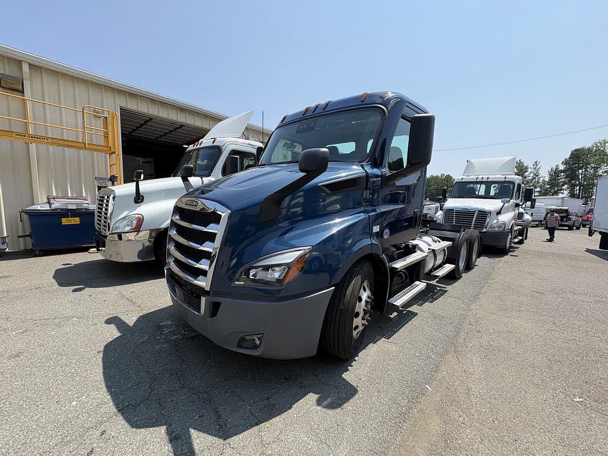 2021 Freightliner CASCADIA PX11664ST