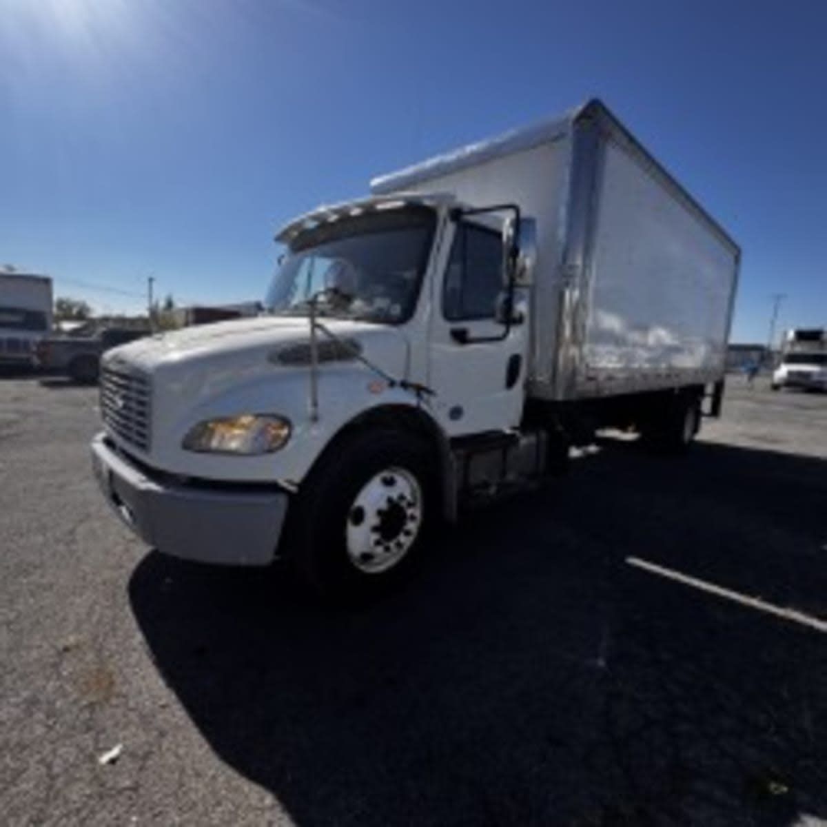 2019 Freightliner M2 106