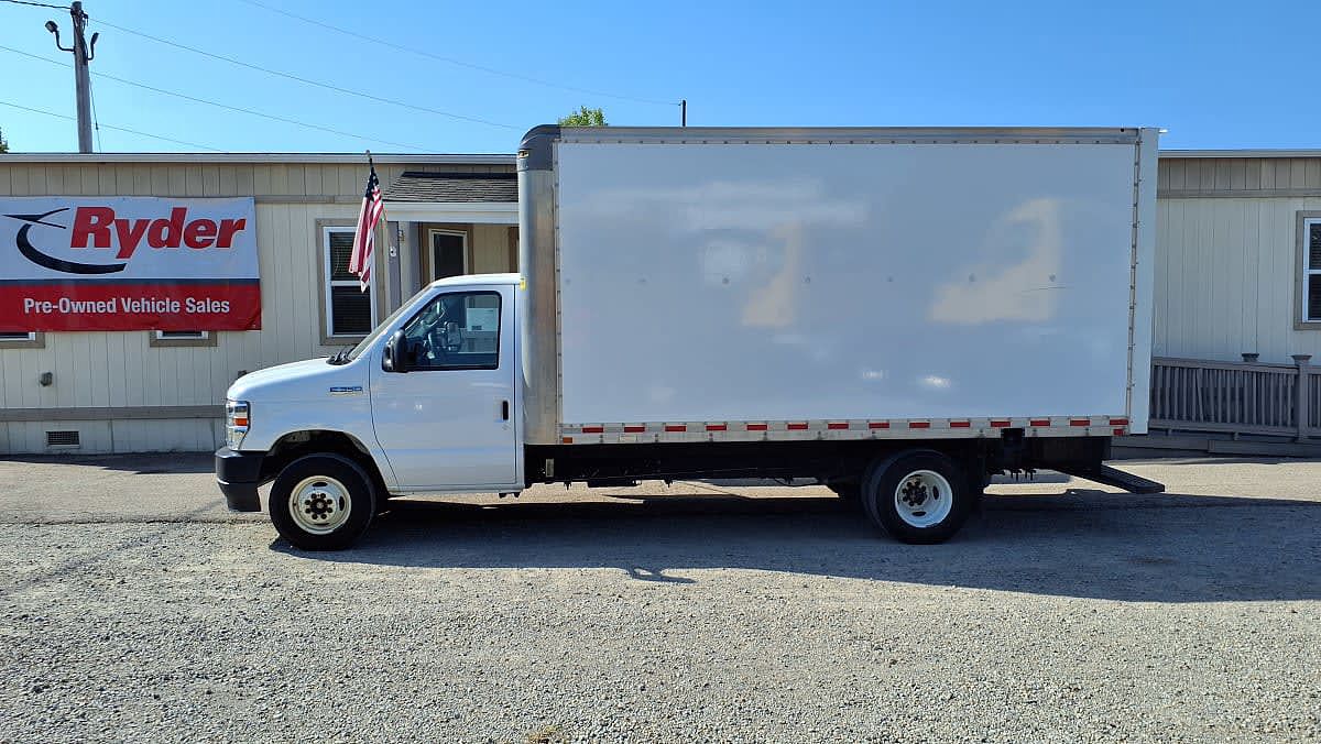2021 Ford E-350 COMM CUTAWAY