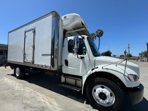 2017 Freightliner M2 106