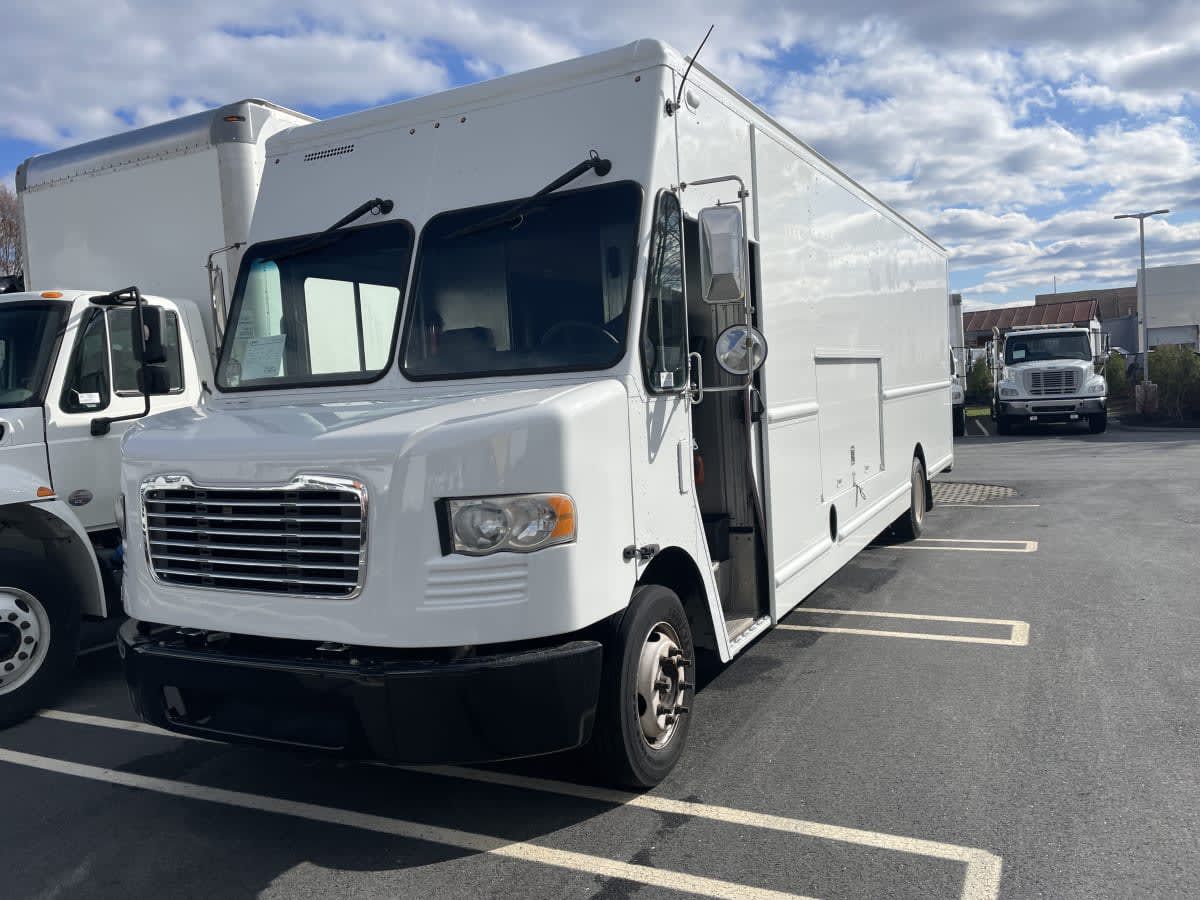 2017 Freightliner MT55