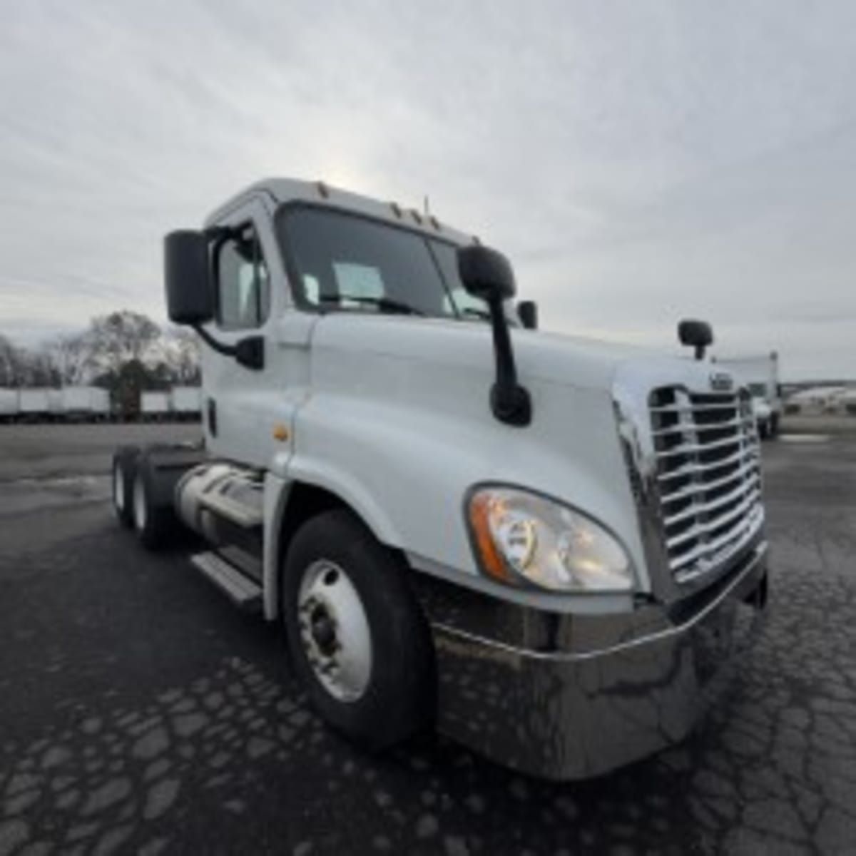 2018 Freightliner CASCADIA 125