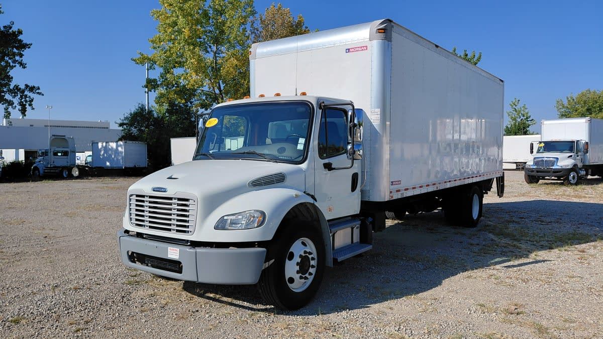 2017 Freightliner M2 106