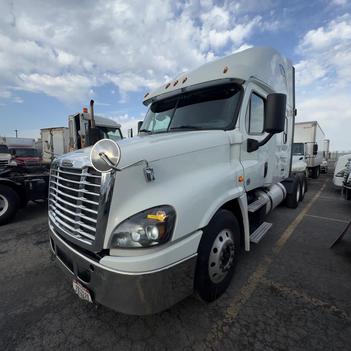 2019 Freightliner CASCADIA 125