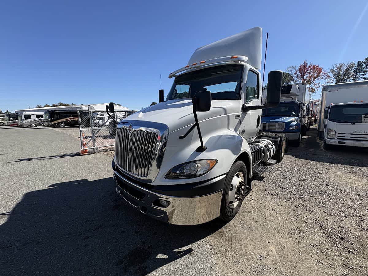 2019 International RH613