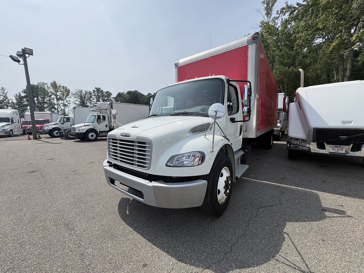 2018 Freightliner M2 106