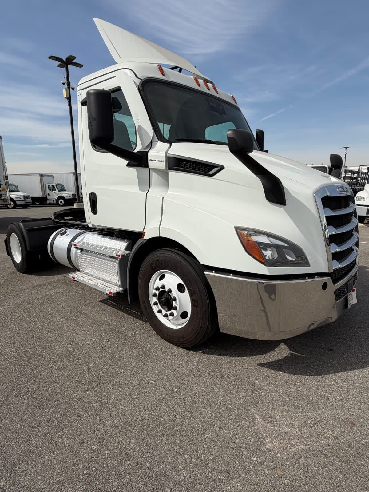 2020 Freightliner NEW CASCADIA 116