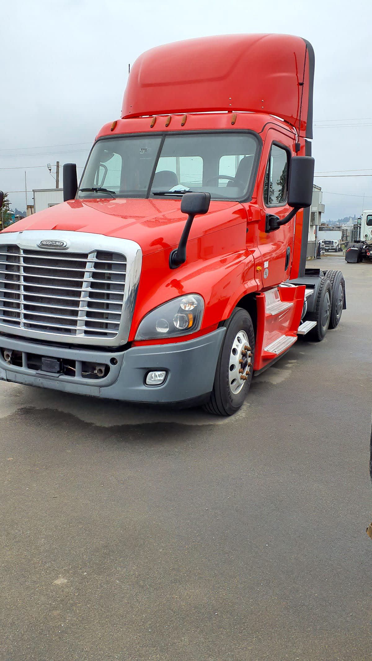 2019 Freightliner CASCADIA 125