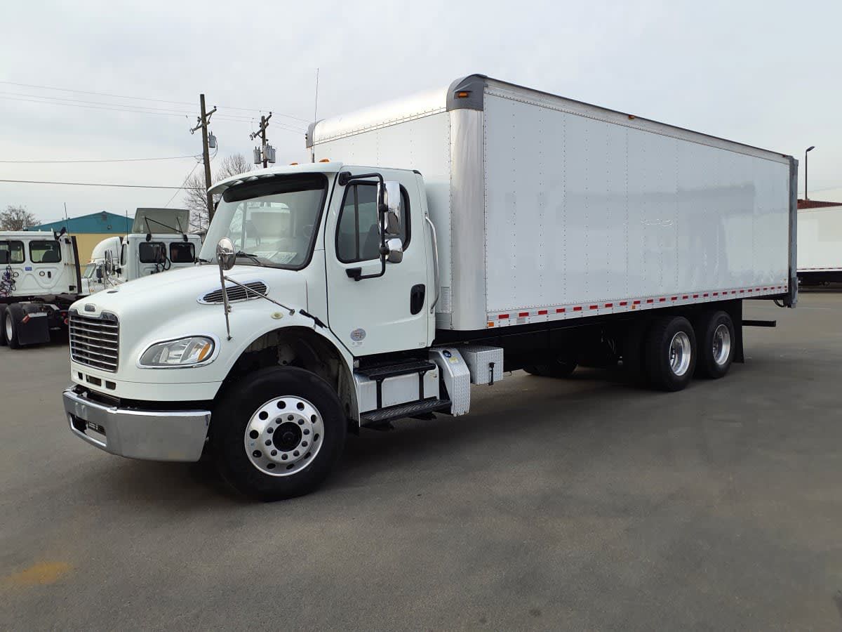 2018 Freightliner M2 106