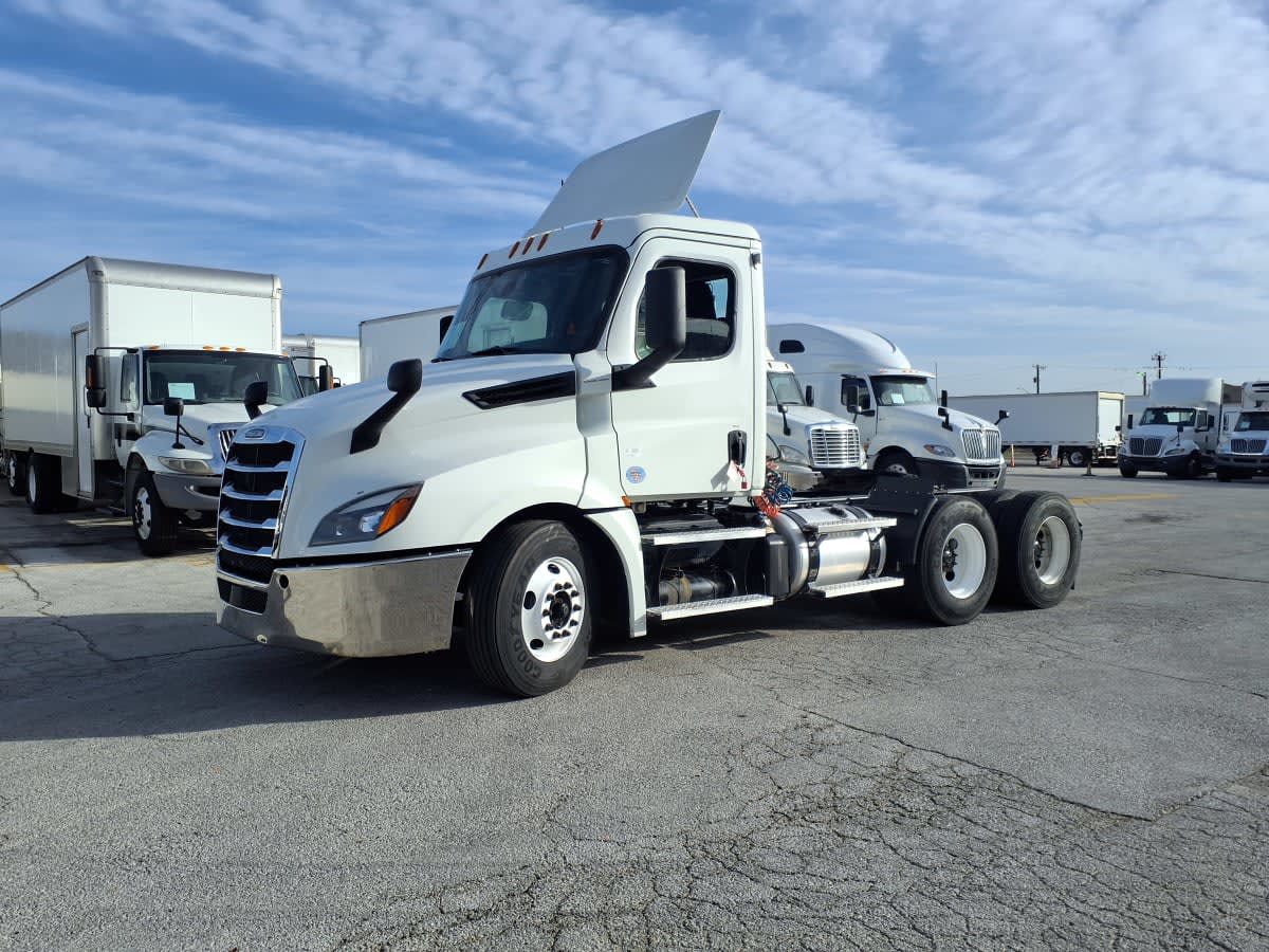 2020 Freightliner NEW CASCADIA PX12664