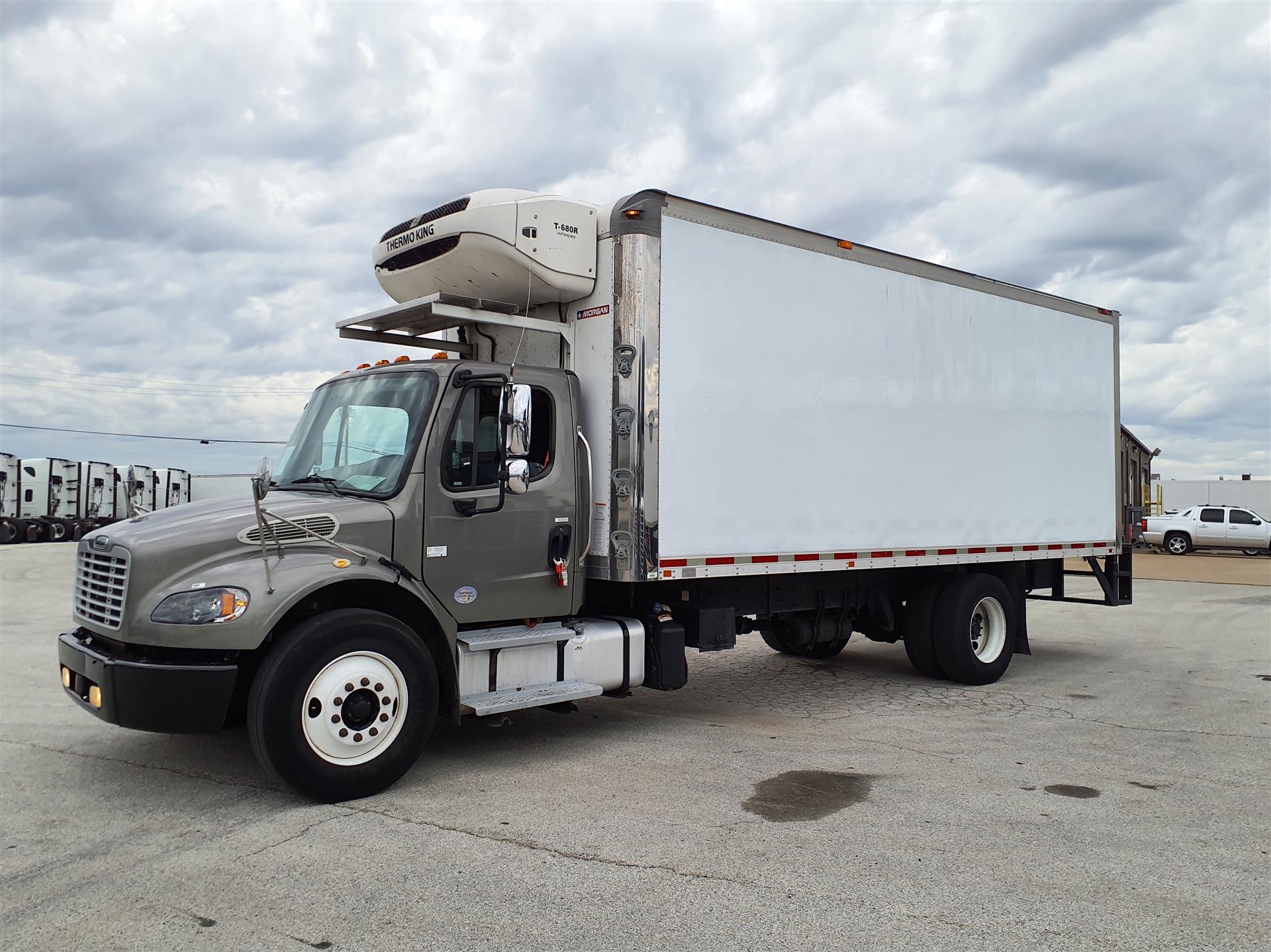 2019 Freightliner M2 106