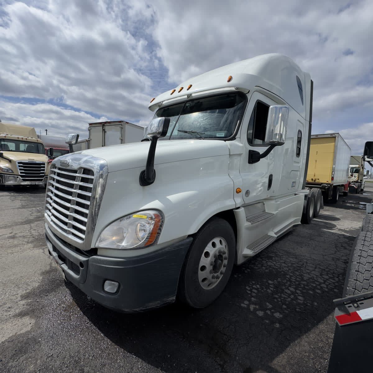 2018 Freightliner CASCADIA 125