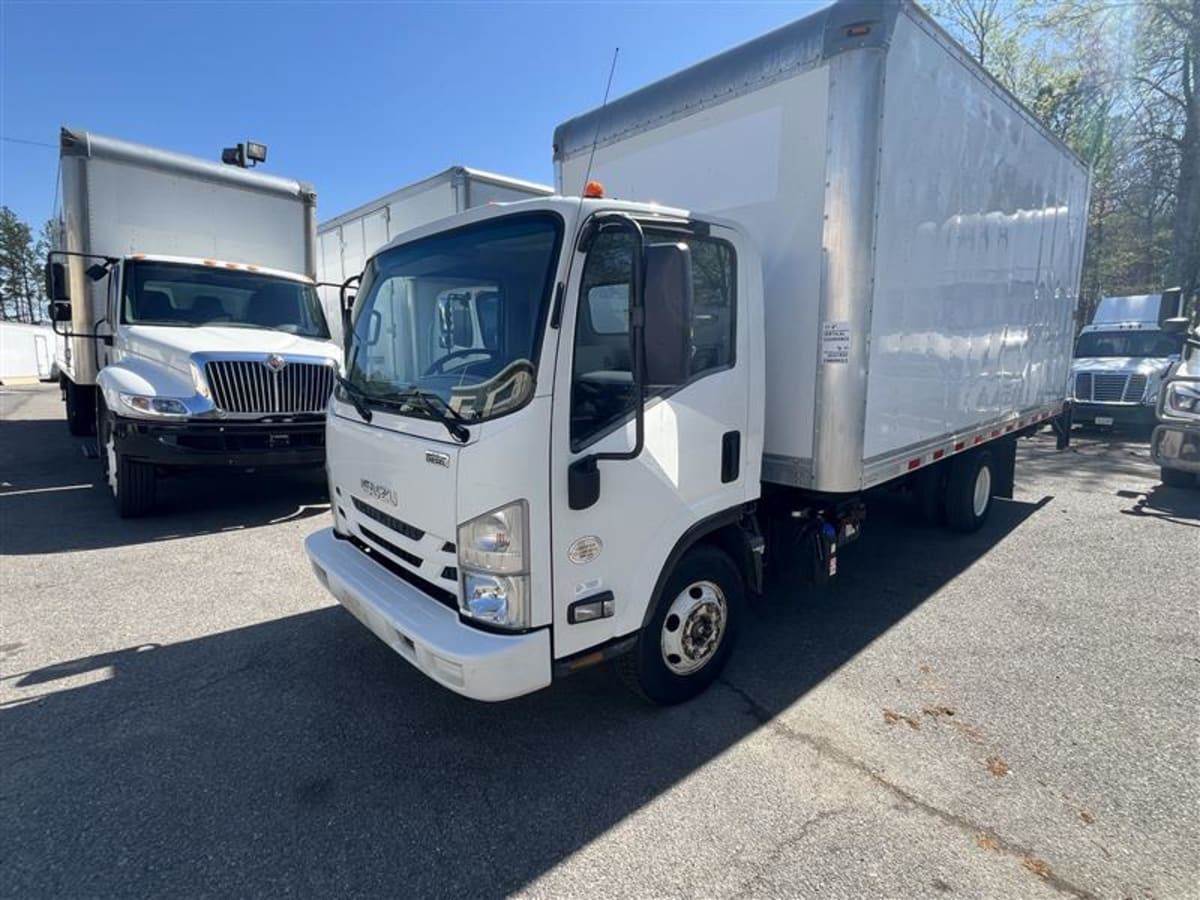 2018 Isuzu NPR HD