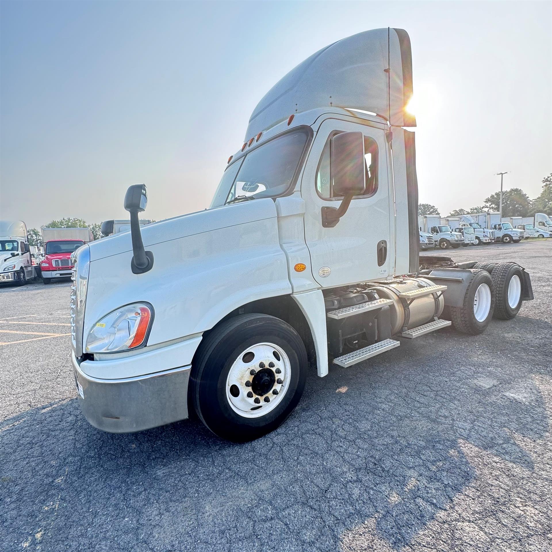 2017 Freightliner CASCADIA 125