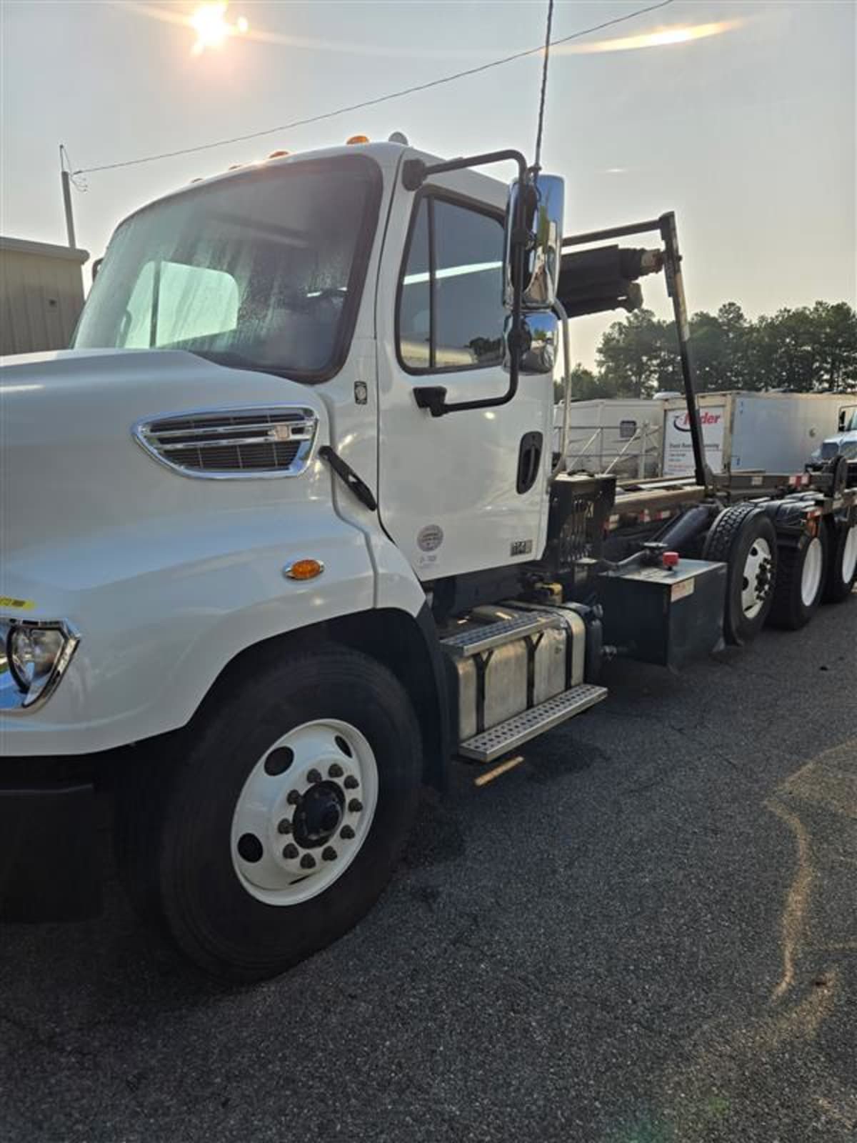 2019 Freightliner 114SD