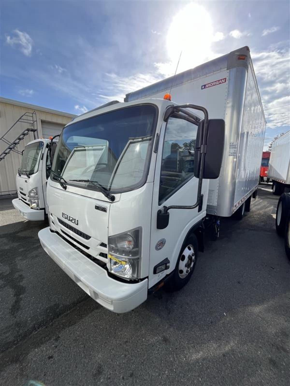 2019 Isuzu NPR HD