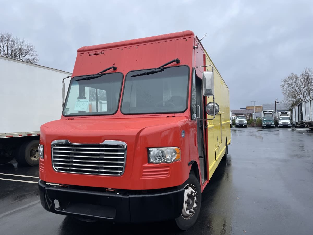 2017 Freightliner MT55